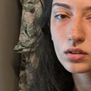 Meet your Posher, Paola